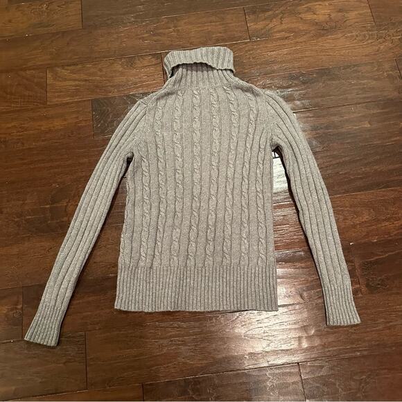 J Crew Cambridge Chunky Cable Knit  Turtleneck Sweater 47934 Grey XS Preppy - Picture 10 of 10